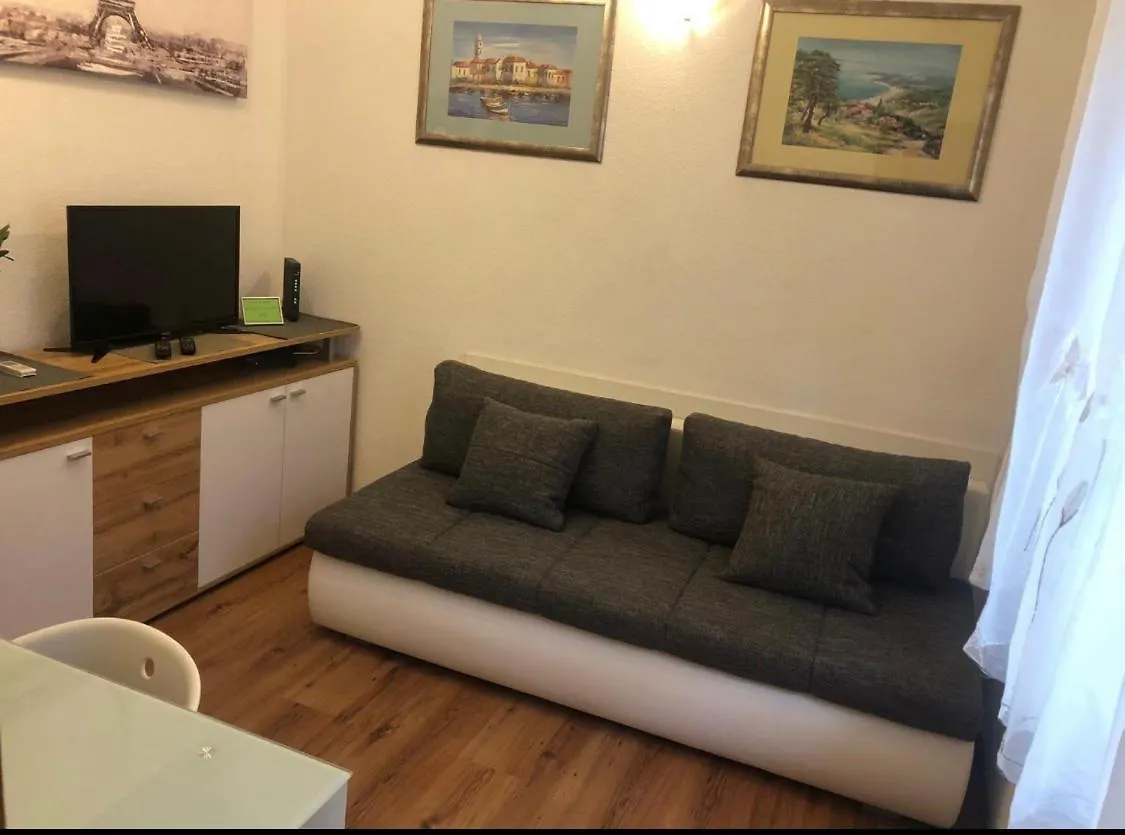 Apartment Lovrekovic Split 0*,  Croatia